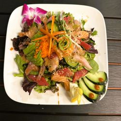 Mekishiko Sushi - Sashimi Salad