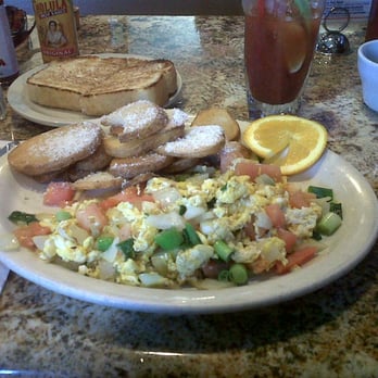 Cappys Cafe - Garden Scambler/Sourdough Toast & House Potatoes - Breakfast & Brunch Near Me - Newport Beach, California