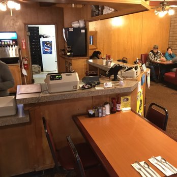 Jacks - Counter and booths - American Near Me - Los Molinos, California