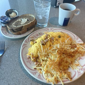 Eggstasy - Smoked Ham and Cheese Omelette - Breakfast & Brunch Near Me - Mesa, Arizona