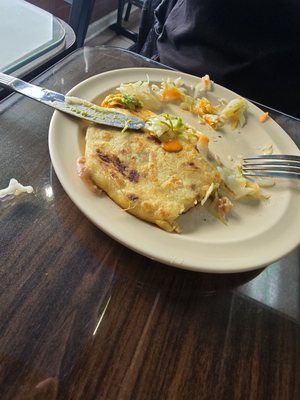 Pupuseria & Restaurant "El Cuscatleco" by null