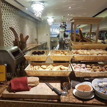 Cafe Bai - Buffets Near Me - Mandaue City, CEB
