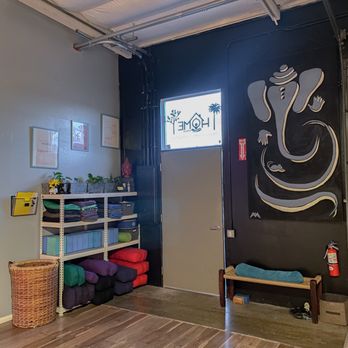 Home Yoga Studio - Yoga Near Me - Costa Mesa, California