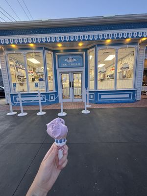 Duffer's Restaurant & Old Fashioned Ice Cream Parlor by null