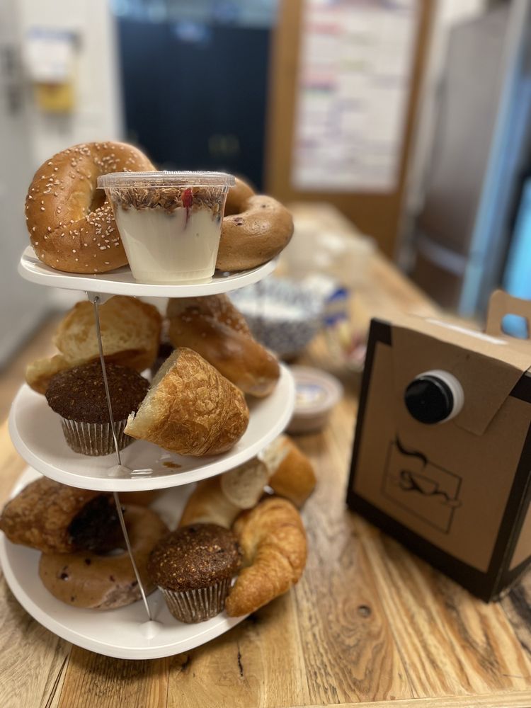 IZZY’S BROOKLYN BAGELS 335 Photos & 690 Reviews Bagels 477 S