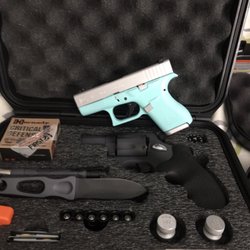 Texas 6 Guns & Ammo - Top Quality ,,,great staff,,,, Excellent Deals,,,, I highly recommend stopping by this place  Texas Six Sales has everything you need.