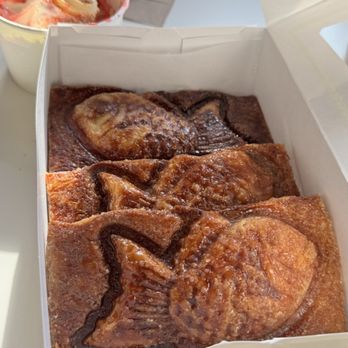 Creamus - Croyaki - Desserts Near Me - Leesburg, Virginia