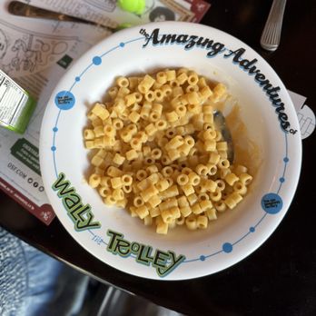 The Old Spaghetti Factory - Kids Mac & cheese (took pic after my daughter ate some hehe) - Italian Near Me - Honolulu, Hawaii