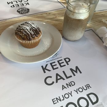 Chef Sucre Cafe - Banana nut muffin with Nutella and espresso cube latte - French Near Me - Coral Gables, Florida