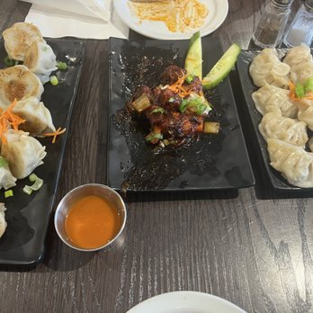The Momo Spot - Dumpling and chicken appetizer - Himalayan/Nepalese Near Me - Ottawa, Ontario