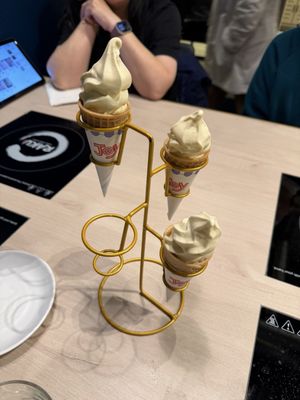 RAKU Shabu Shabu House by null