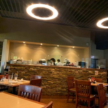Liliha Bakery - Interior Seating - Bakeries Near Me - Honolulu, Hawaii