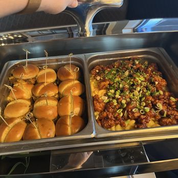 Black Label Tavern - Pulled pork sliders with slaw, baked Mac and cheese, forgot what it was topped with - Salad Near Me - Shelby Township, Michigan