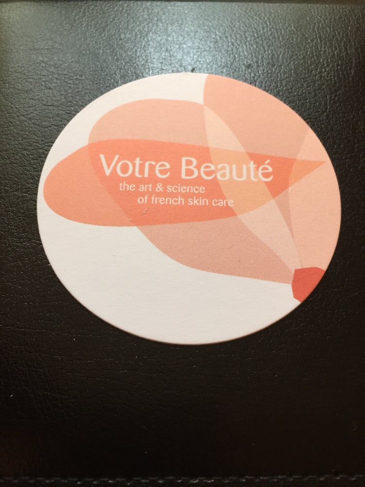 Votre Beaute Logo