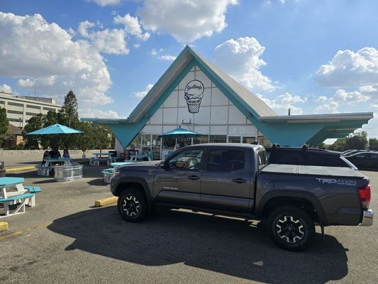 Jarling's Custard Cup by null