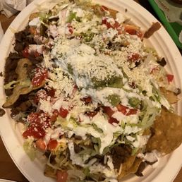 Steak nachos