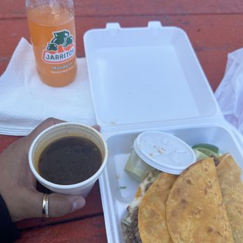 Pepe’s Tacos - Birria taco plate. Looks good but it's decent. Gave me the poops. - Food Trucks Near Me - Austin, Texas