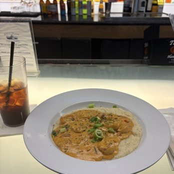 Boathouse Bar and Kitchen - Shrimp & Grits - Wine Bars Near Me - Atlanta, Georgia