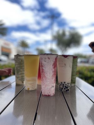 OMOMO TEA SHOPPE by null