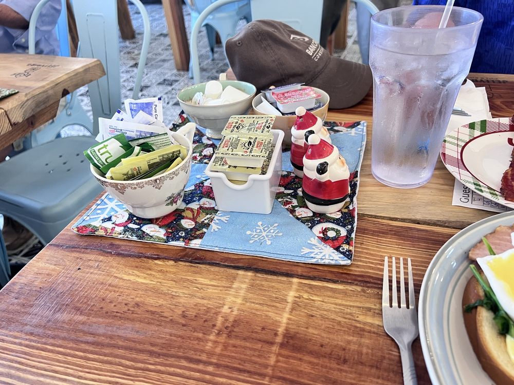 Jelly Bird Cafe  & Bakery