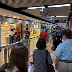 港鐵旺角站 - Entrance from the conveniently connected Langham Place.