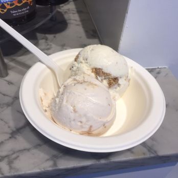 Humphry Slocombe - Berkeley - The ice cream - strawberry blondie and honey graham. - Ice Cream & Frozen Yogurt Near Me - Berkeley, California