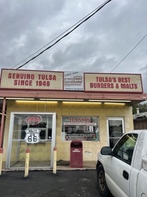 Hank's Hamburgers by null