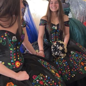 Lunas Dresses - Twins Quinceañera dress bordado - Formal Wear Near Me - Huntington Park, California