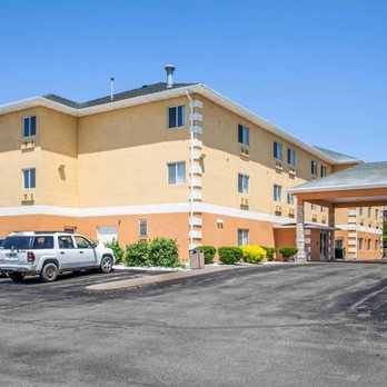 Comfort Inn Muscatine Near Hwy 61 - Hotels Near Me - Muscatine, Iowa Comfort Inn Muscatine Near Hwy 61 - Hotels Near Me - Muscatine, Iowa