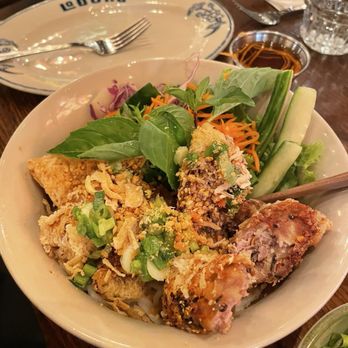 La Dong - Egg roll vermicelli - Vietnamese Near Me - New York, New York La Dong - Egg roll vermicelli - Vietnamese Near Me - New York, New York