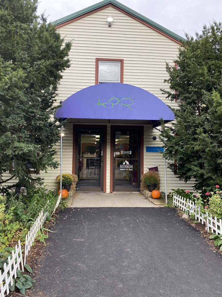 KARLA’S PET RENDEZVOUS Updated September 2024 49 Photos & 36