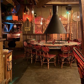 The Old Hang Out - Bars Near Me - Tacoma, Washington