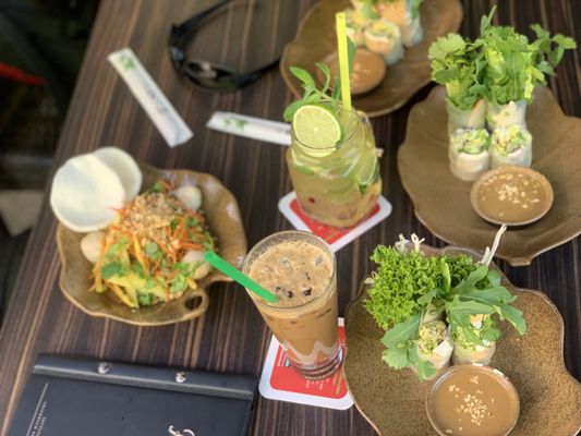 Hanoi Deli by null