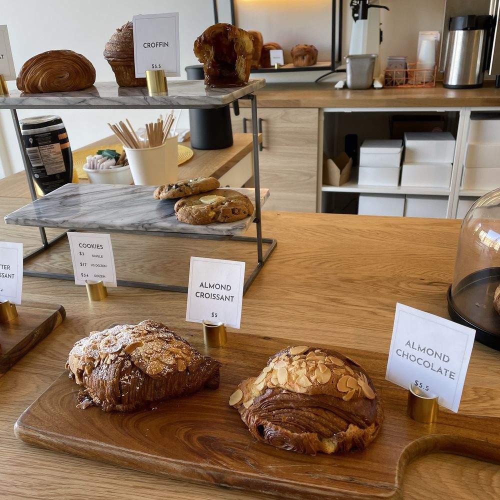 Hadrien Pâtisserie Logo