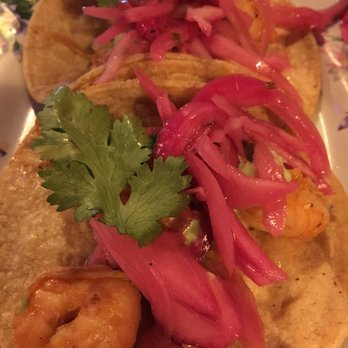 Broken English Taco Pub - The Loop - Shrimp tacos - Mexican Near Me - Chicago, Illinois