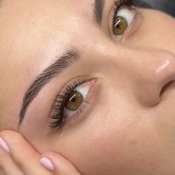 Siete Studios - Half set and brow shapi g