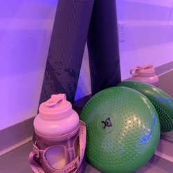 barre3 - Burn - Barre in a Heated Room Mats required - props provided (pictured is a green disc)