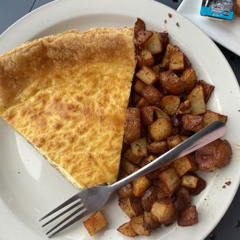 La Croisette - Quiche lorraine - Breakfast & Brunch Near Me - St. Pete Beach, Florida La Croisette - Quiche lorraine - Breakfast & Brunch Near Me - St. Pete Beach, Florida
