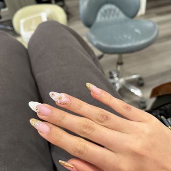 SoQ Nails - nails - Waxing Near Me - Northridge, California SoQ Nails - nails - Waxing Near Me - Northridge, California