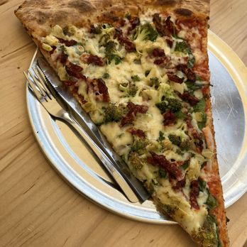 Lazy Moon - Garden Grazer slice - massive - Pizza Near Me - Maitland, Florida