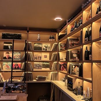 Analogue Room - Service area/music lounge - Wine Bars Near Me - Solvang, California Analogue Room - Service area/music lounge - Wine Bars Near Me - Solvang, California