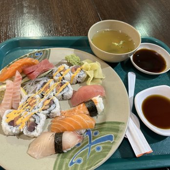 H Mart - Elkins Park - Sushi and sashimi combo from Fuze Sushi inside hmart food court - Grocery Near Me - Elkins Park, Pennsylvania