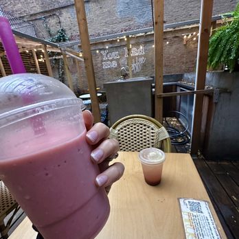Outro - Cafes Near Me - New York, New York