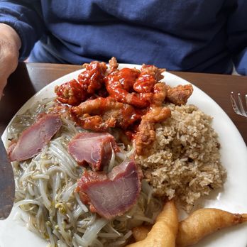 Great Wall Chinese Cuisine - Lunch special #1 with soft noodles - Chinese Near Me - Clovis, California