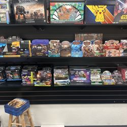 Flat Earth Games - Tcg !!