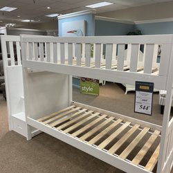 Value City Furniture - Bunkbed set