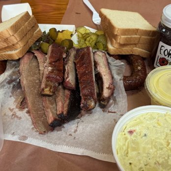 City Market - Barbeque Near Me - Luling, Texas