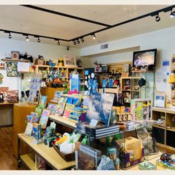 California Nature Art Museum - Museum Gift Shop.