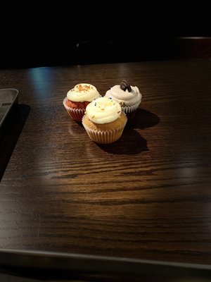 Mr. Bake Sweets by null