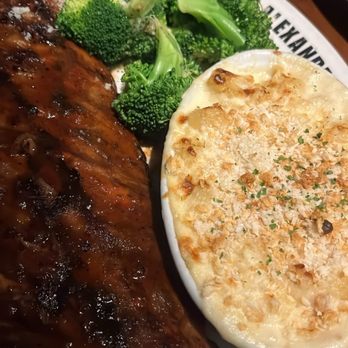 J. Alexander's Restaurant - Ribs, Macaroni & Cheese, Broccoli - New American Near Me - Nashville, Tennessee